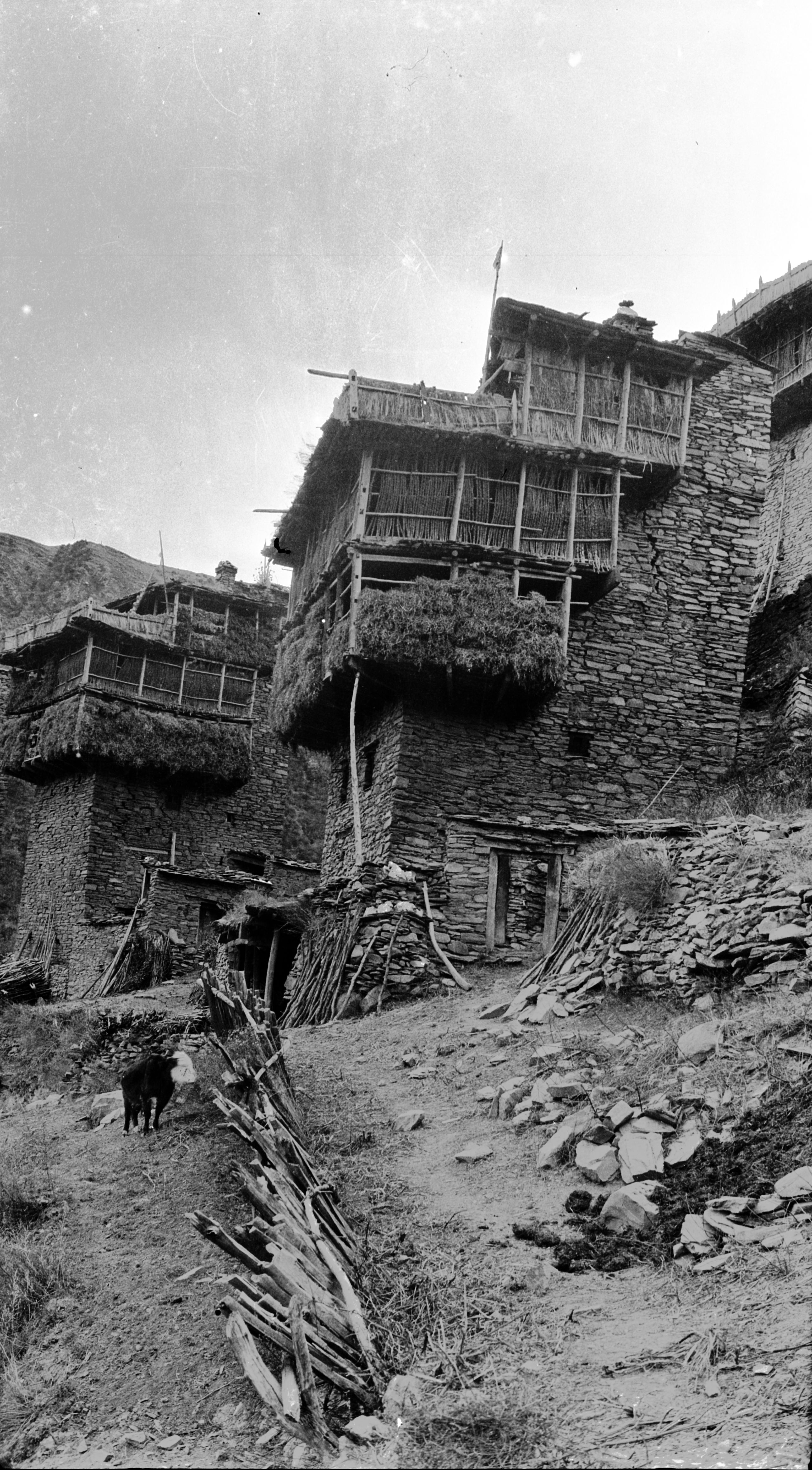Picture of More houses in K'a Ka Roh