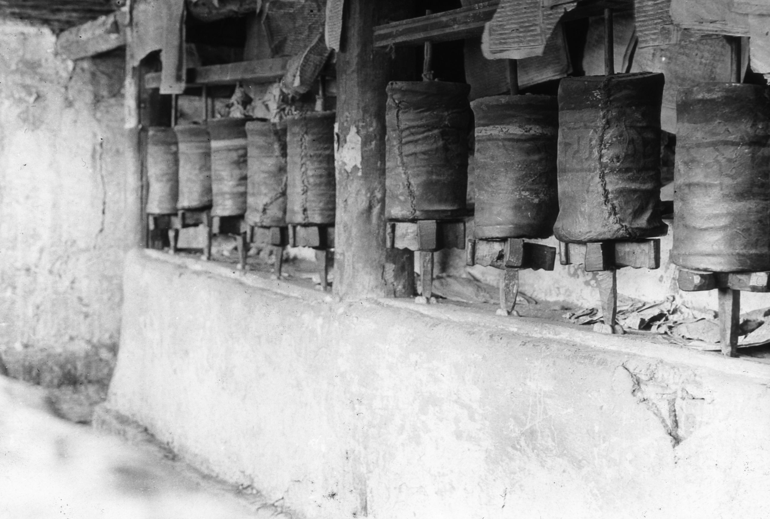 Picture of buddhist prayer wheels in a chorten just outside Kanze