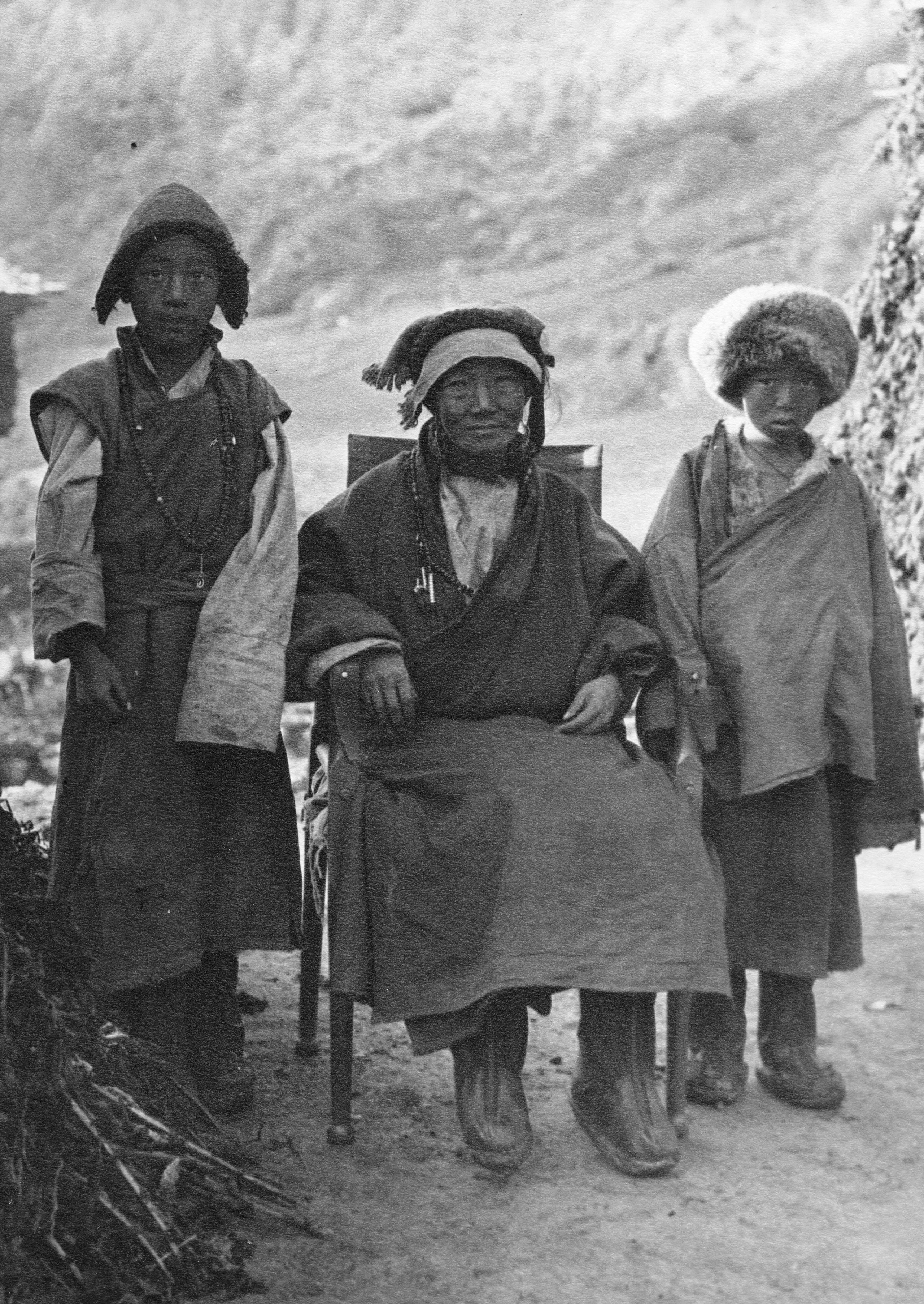 Family portrait of the Headwoman at Tan Tu with her son and daughter